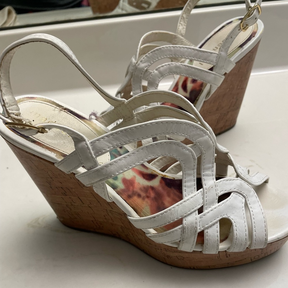 White wedges